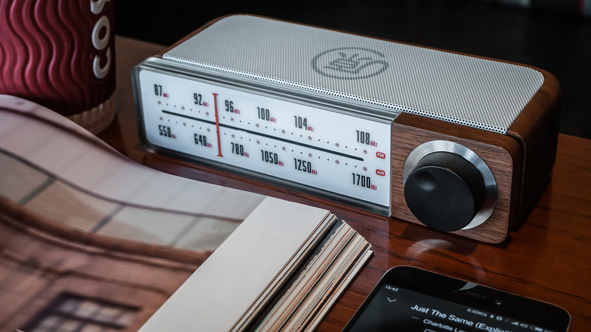 Bluetooth Speaker ，radio，Retro，solid wood，