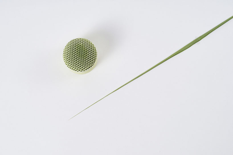 innovate，chair，ming 647，succeeded in integrating Chinese and Western techniques，