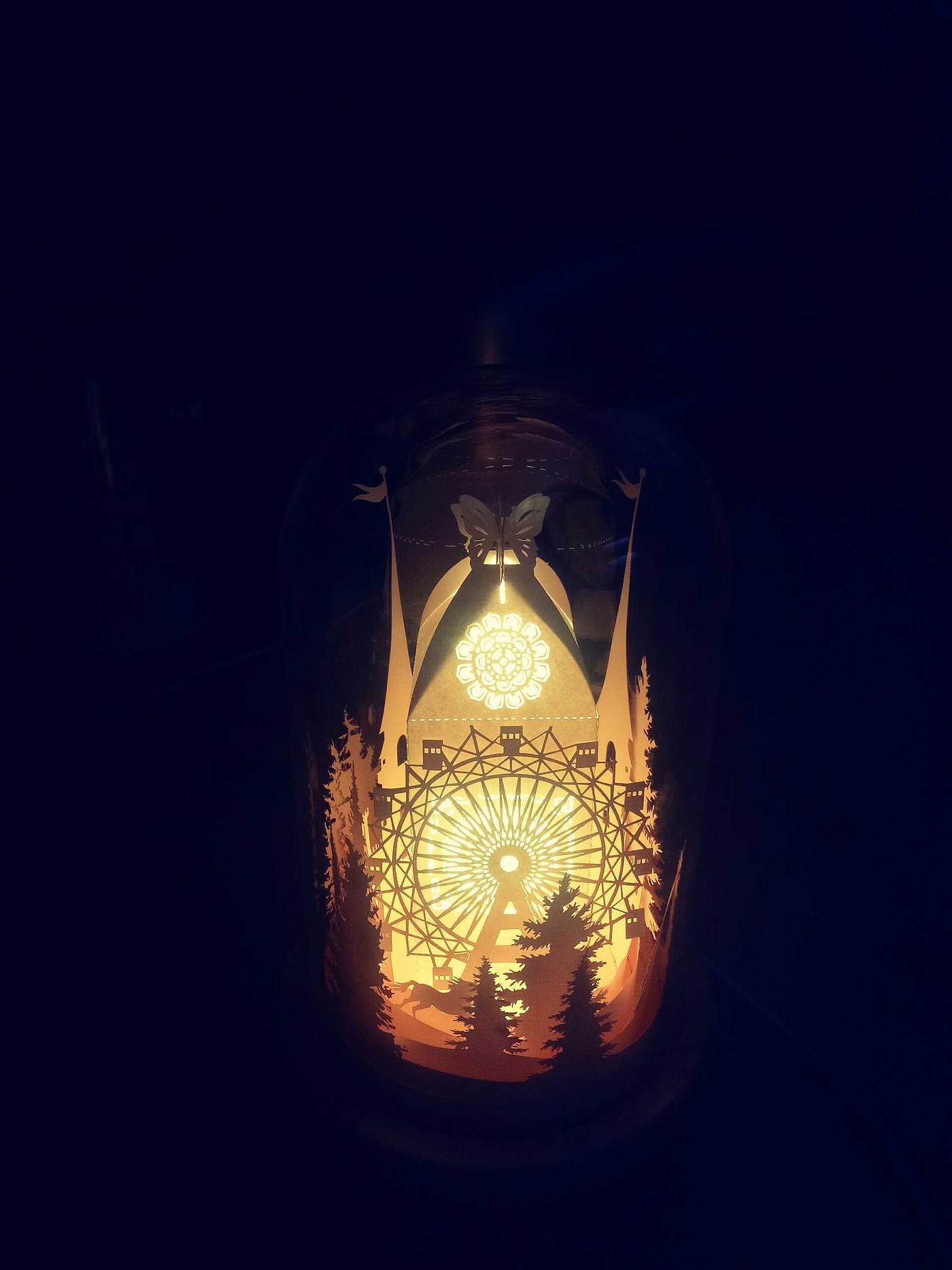 Warm night light，Light shadow paper carving lamp，