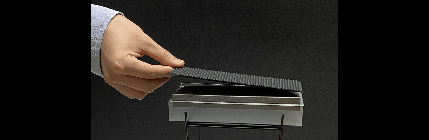 Table，to work in an office，practical，