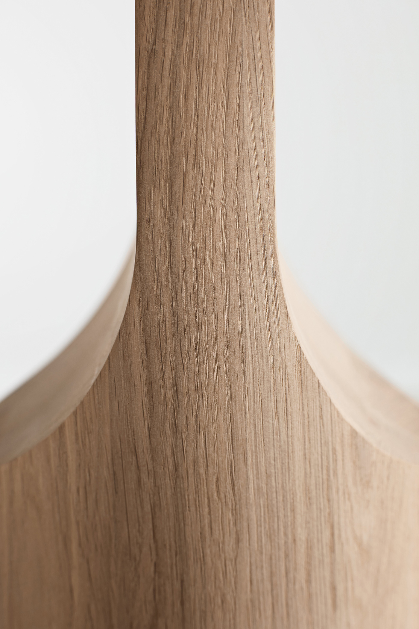 Table，wooden ，Interesting，Simplicity，