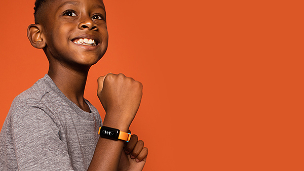 Bracelet，Wearable design，intelligence，children，