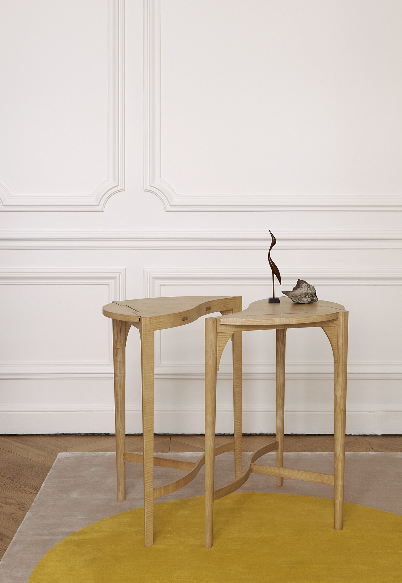 Rena Dumas，Table，Receive，