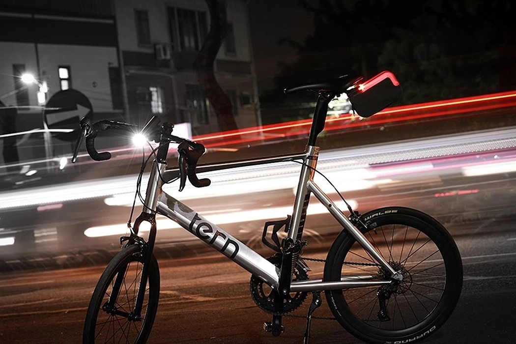 骑行，自行车，信号灯，自行车包，