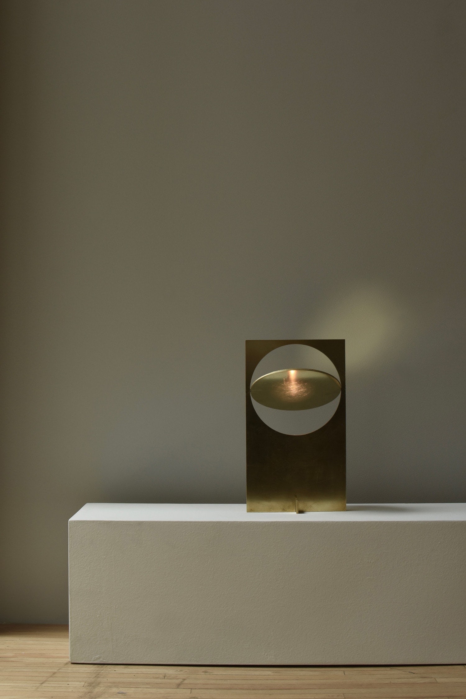 lamp，circular，rotate，