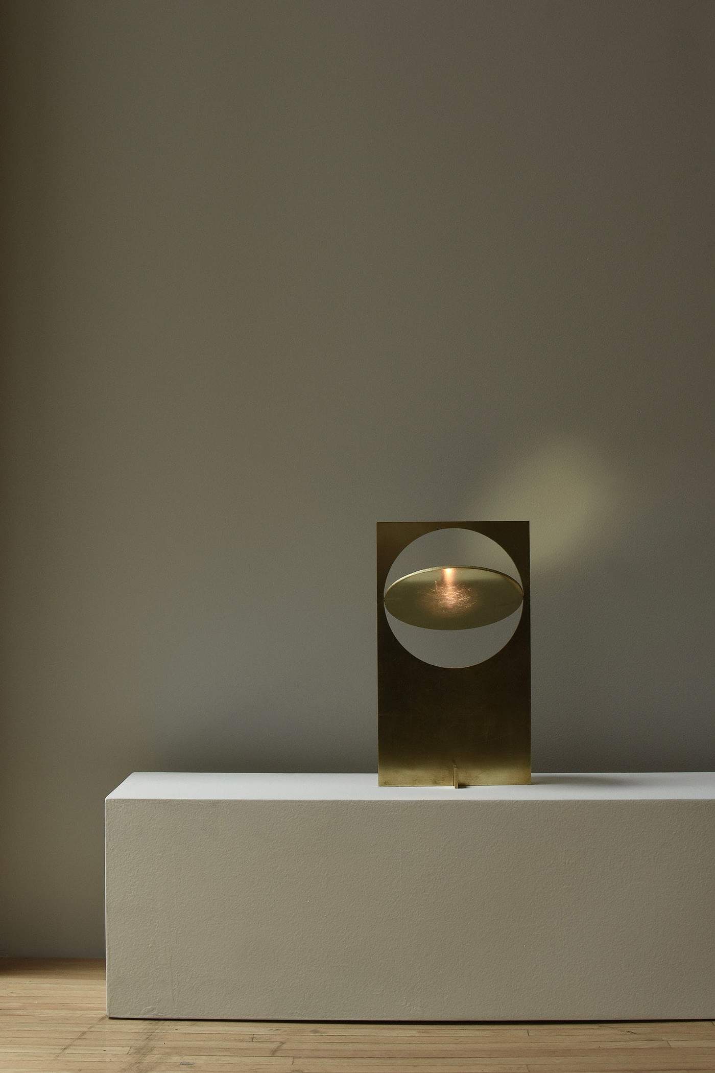 lamp，circular，rotate，