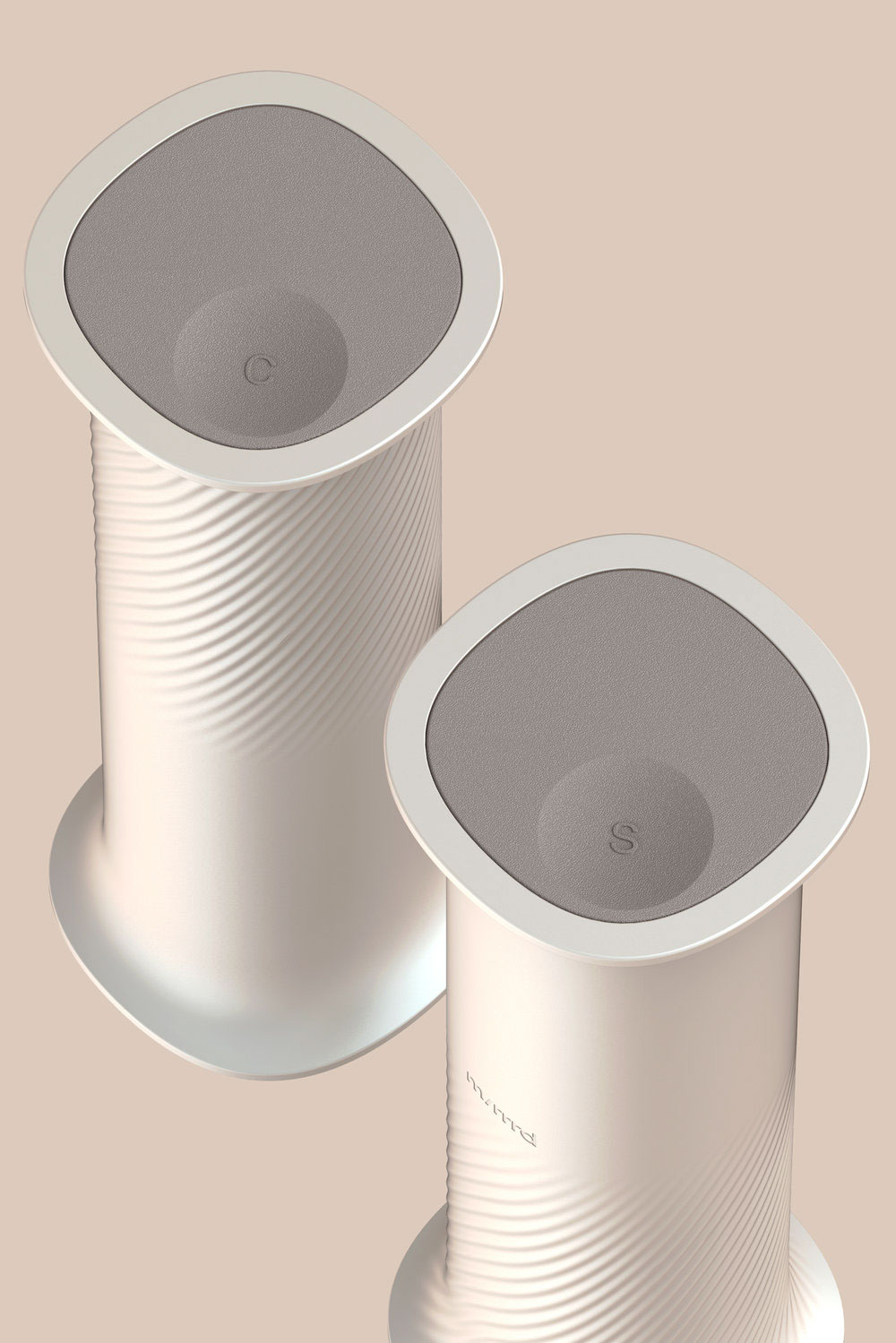 Mirror symmetry，USB drive，Seasoning tank，Microphone，Home Furnishing，