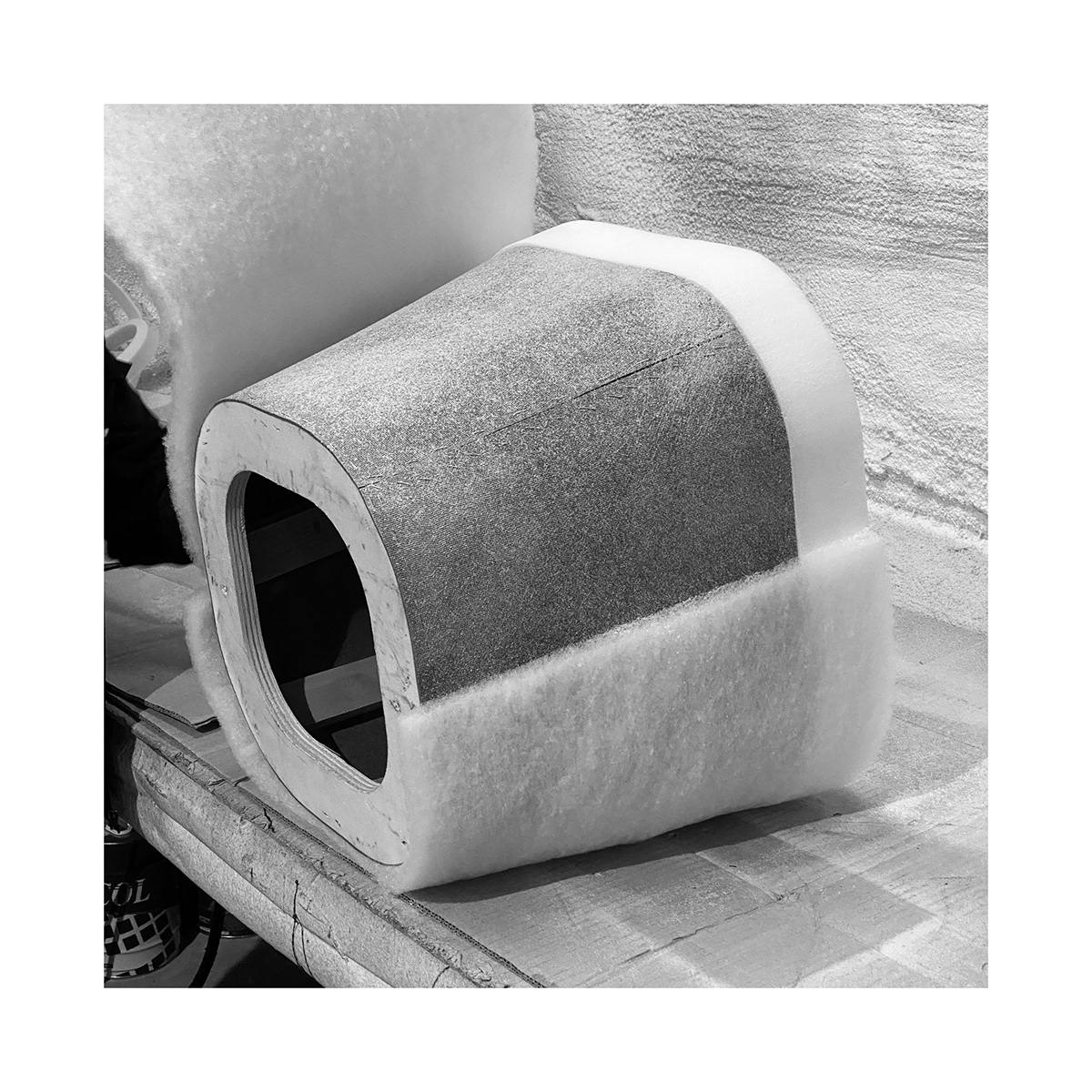 Table，chair，furniture，to work in an office，