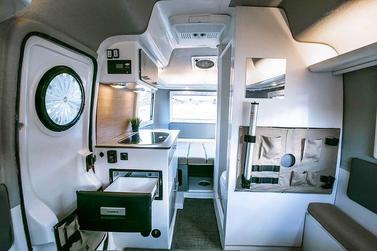 Campervan，Fully equipped，Happier Camper，