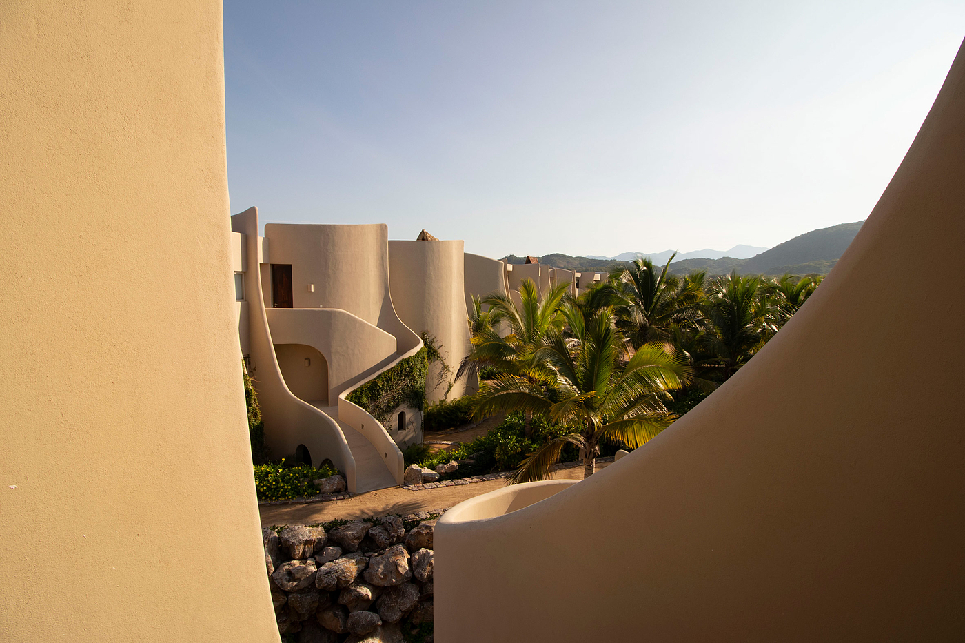 Mexican village，Beachside Condominium ，Architecture，