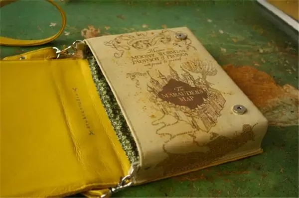 knapsack，a bag，World famous works，product design，Alternative design，