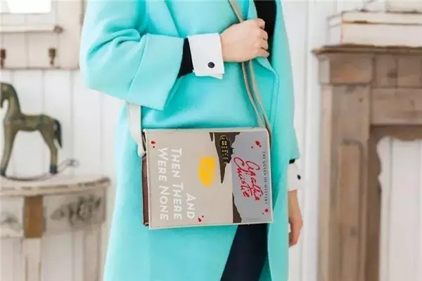 knapsack，a bag，World famous works，product design，Alternative design，