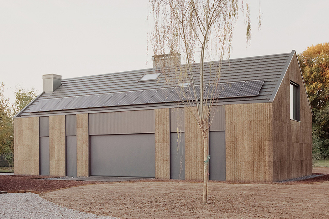 house，Farmhouse style，Straw insulation layer，