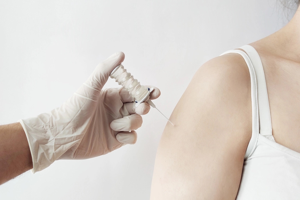 Folding type，Syringe，environment protection，