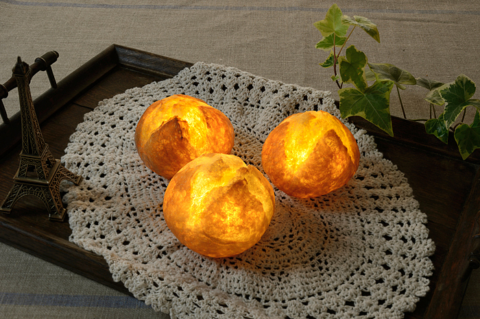 Yukiko Morita，Bread lamp，Japanese designer，LED bulb，