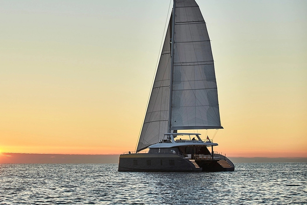 ship，catamaran，reproducible ，environment protection，luxury，