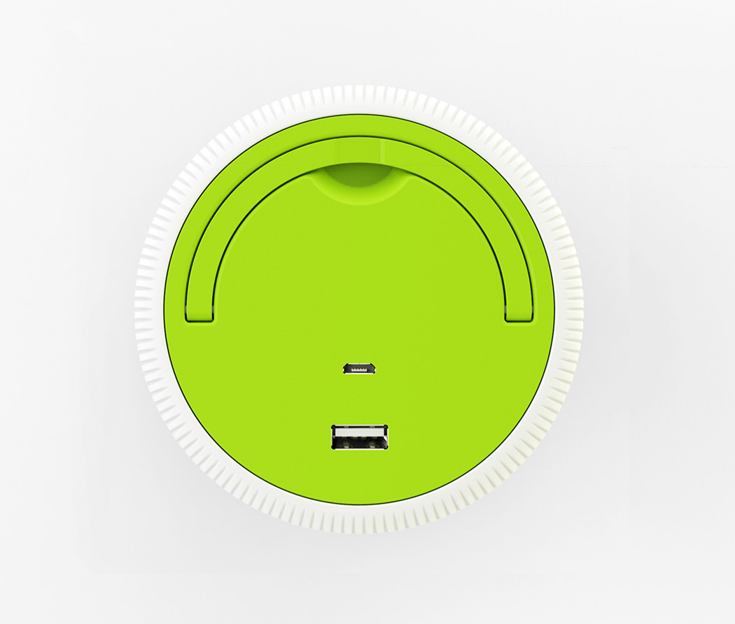 Flashlight，rotate，outdoors，portable，