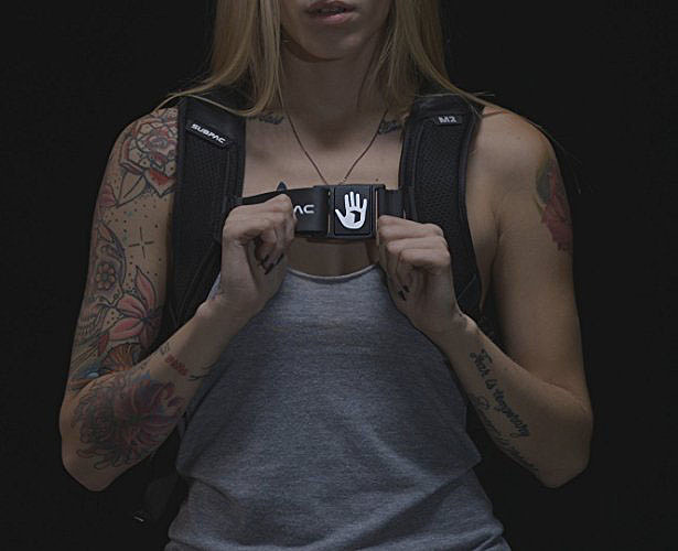 Clothing，originality，vest，loudspeaker box，