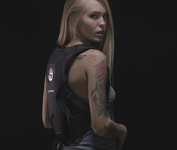 Clothing，originality，vest，loudspeaker box，