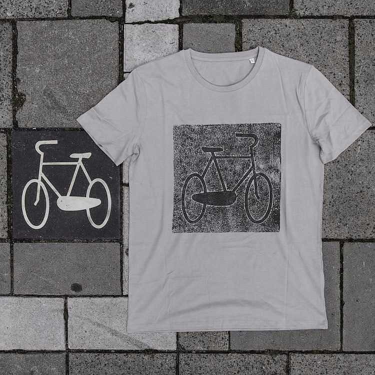 printing and dyeing，Manhole cover，shirt，originality，