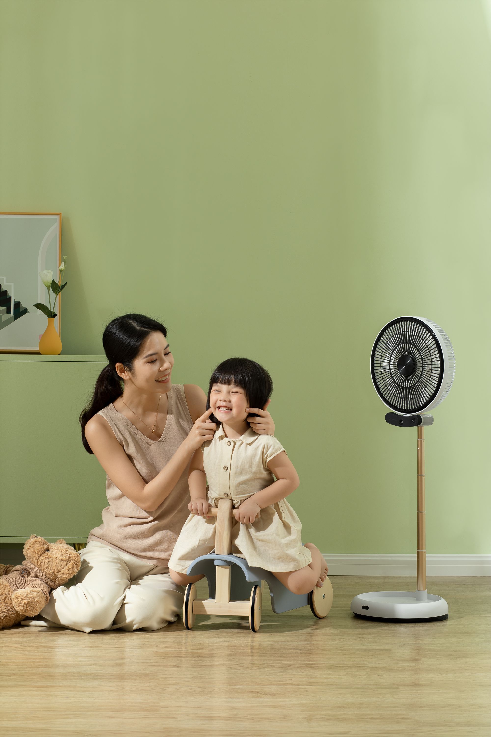 Fan，Telescopic folding fan，humidification，Maternal and infant level，