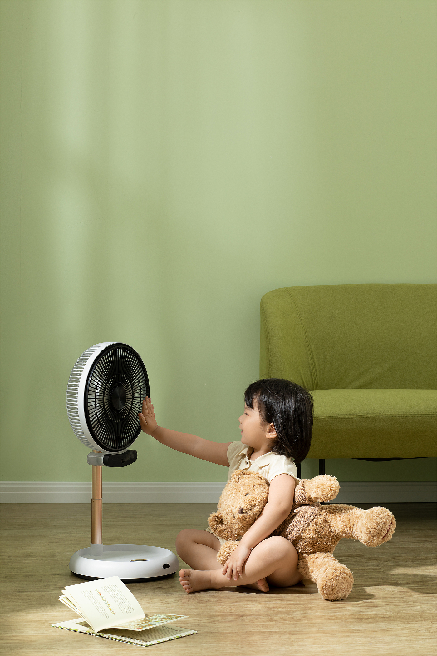 Fan，Telescopic folding fan，humidification，Maternal and infant level，