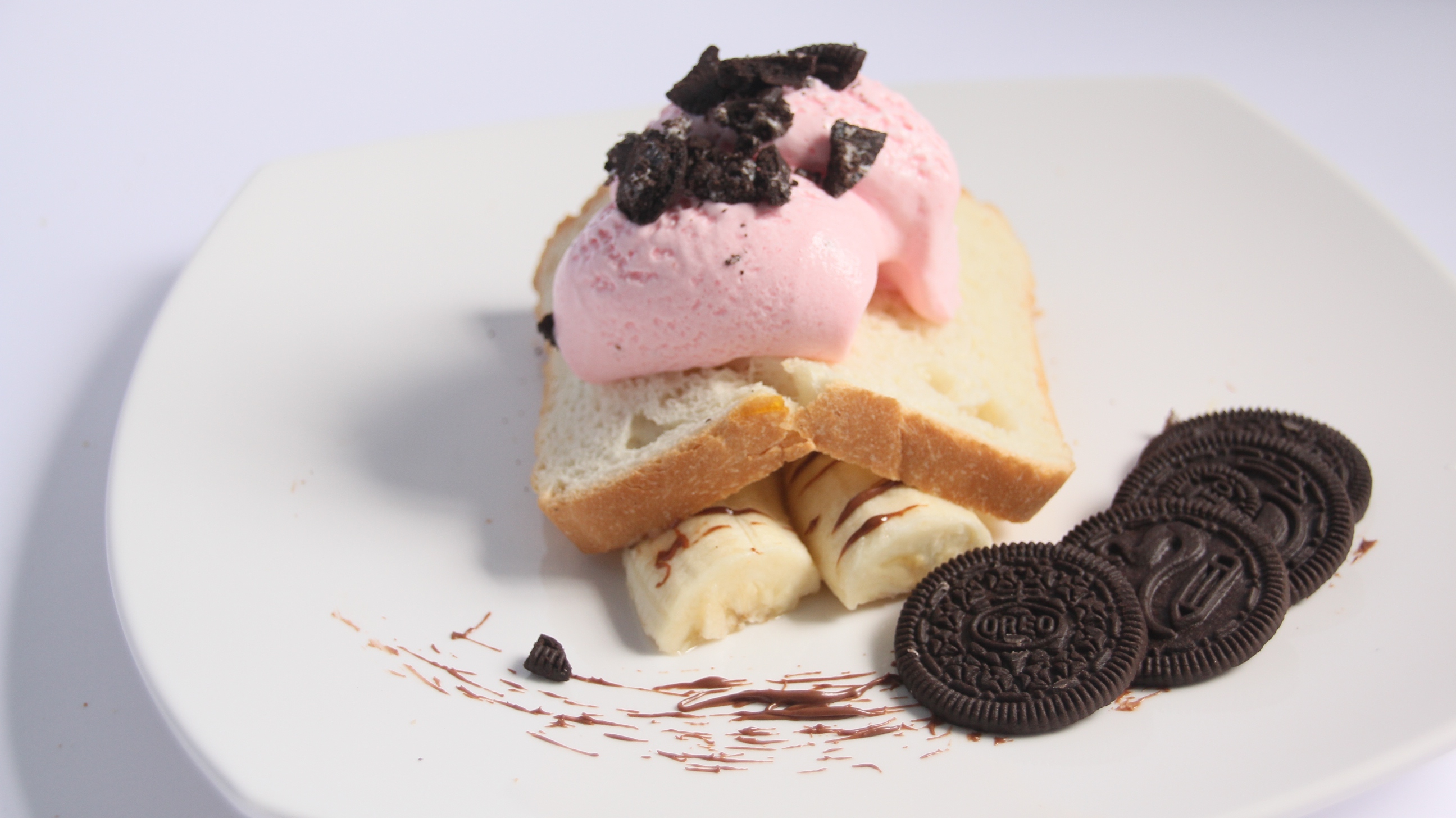 curved surface，to toast bread，practical，Home Furnishing，