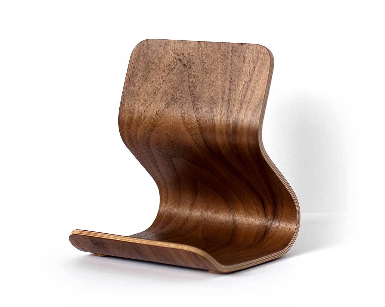 Plywood，Nicole Hodsdon，Ray Tablet Stand，Chile，