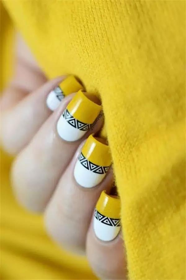 female sex，fashion，nail，manicure，