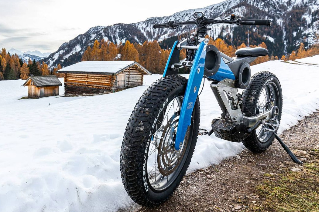 Bicycle，Electric vehicle，cross-country，