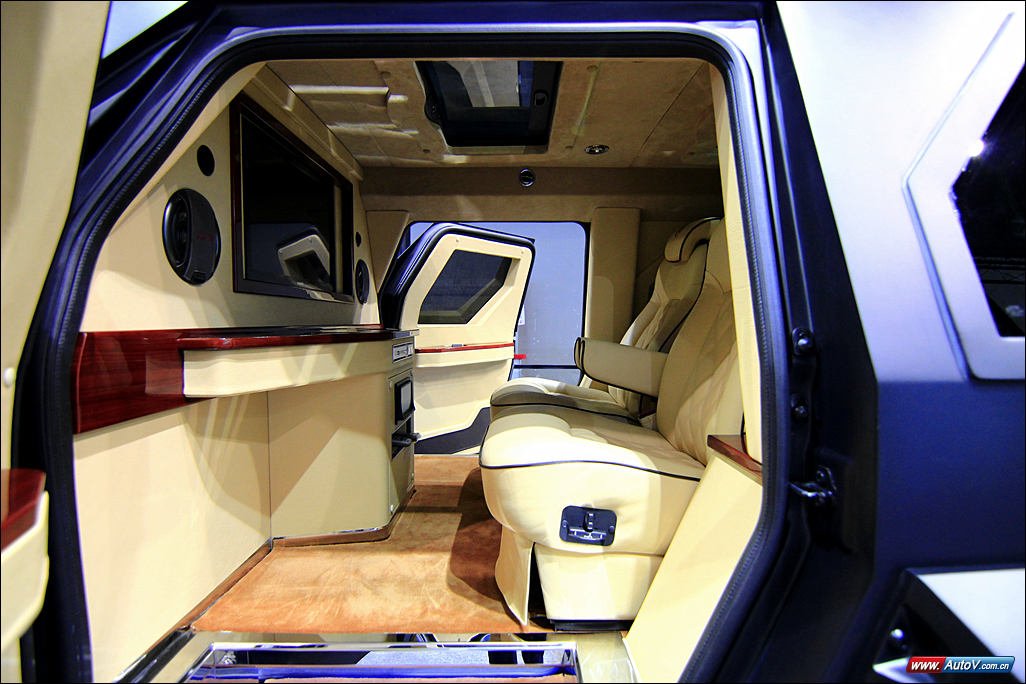automobile，luxury，bulletproof，