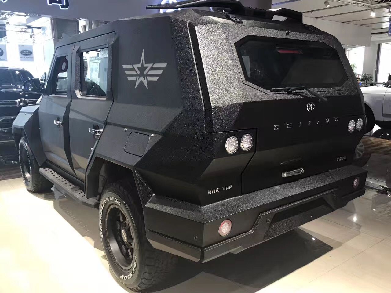 automobile，luxury，bulletproof，