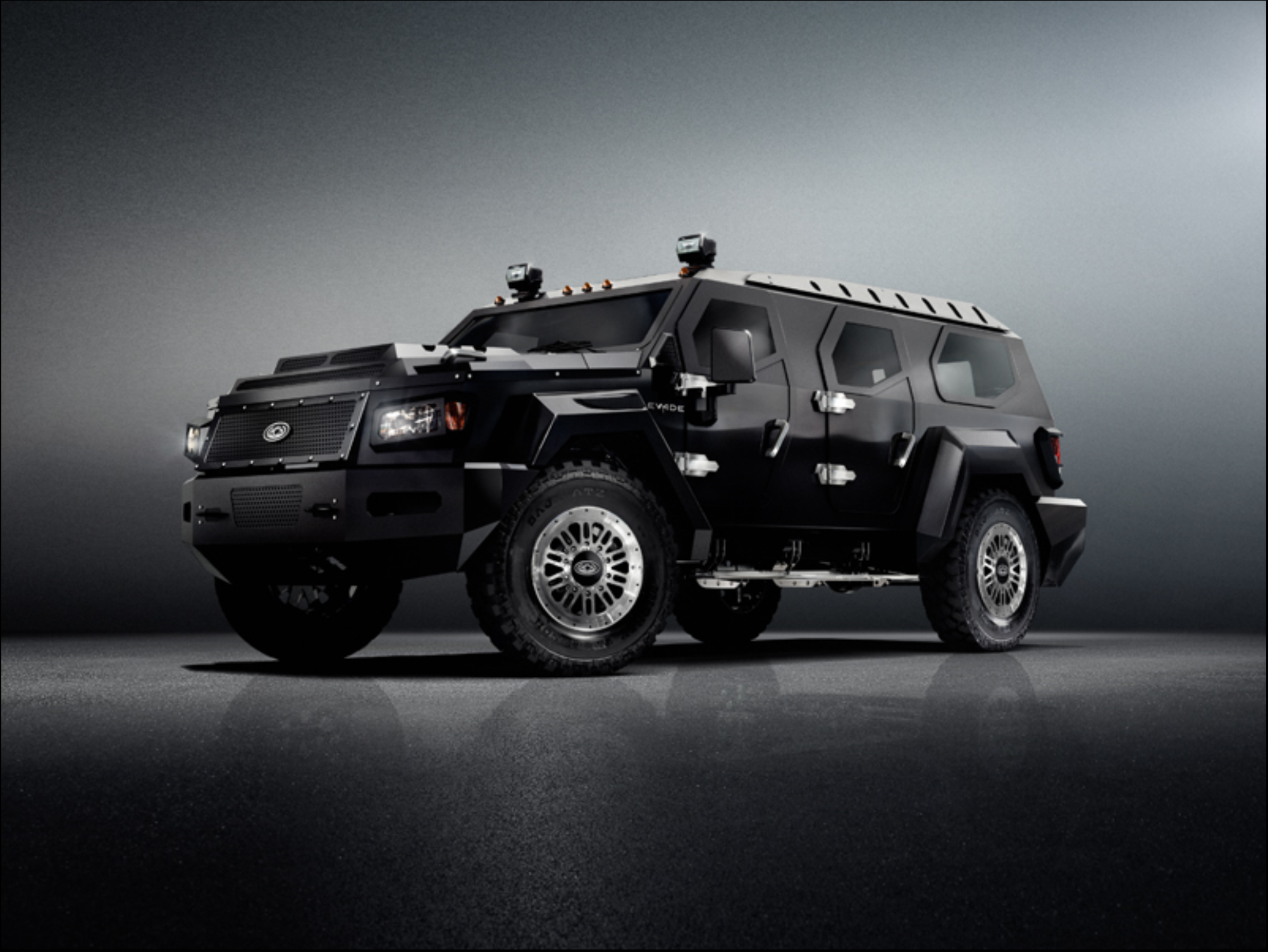 automobile，luxury，bulletproof，