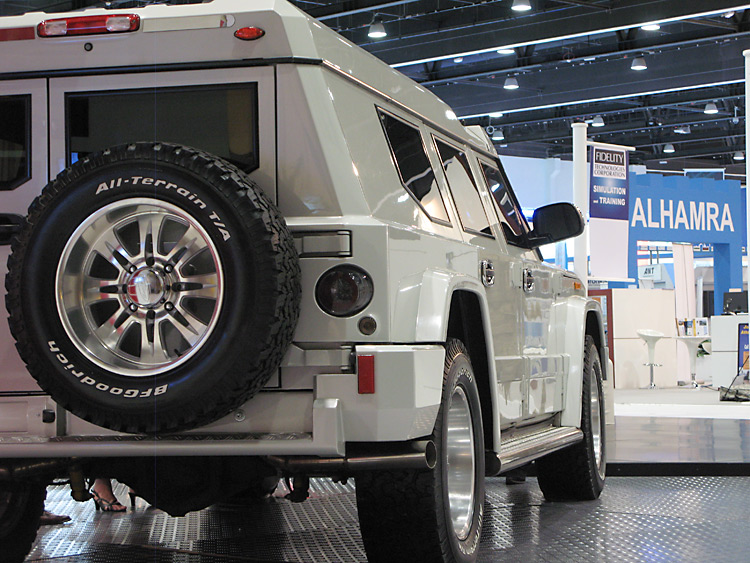 automobile，luxury，bulletproof，