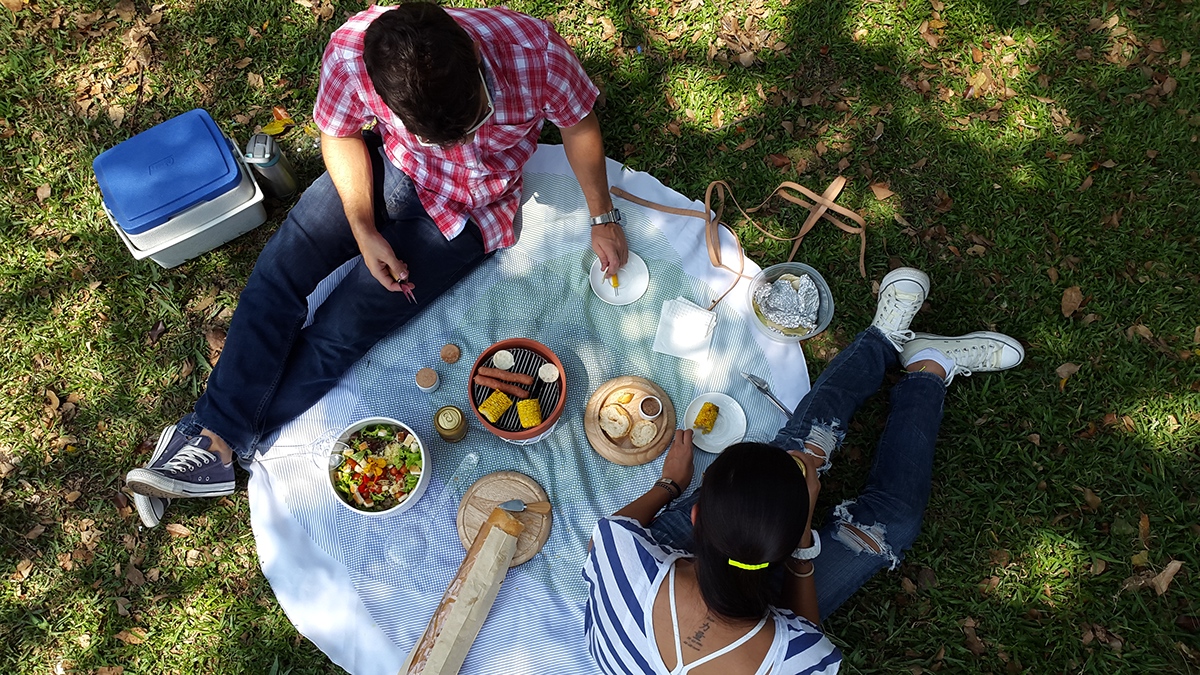 Lunch box，picnic，barbecue，Portable，