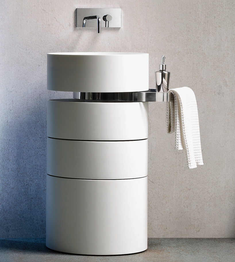 Receive，space，Alessandro Iso，originality，Track flume，