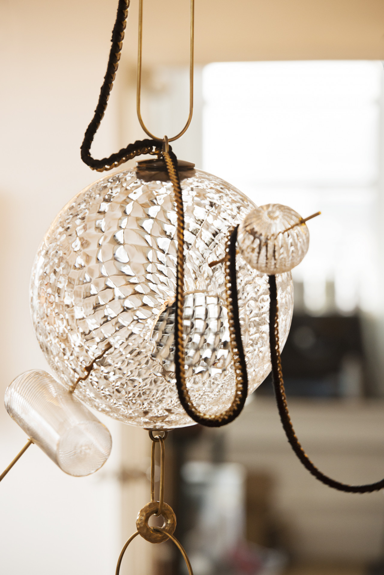 texture，polishing，brass，lamps and lanterns，Glass，