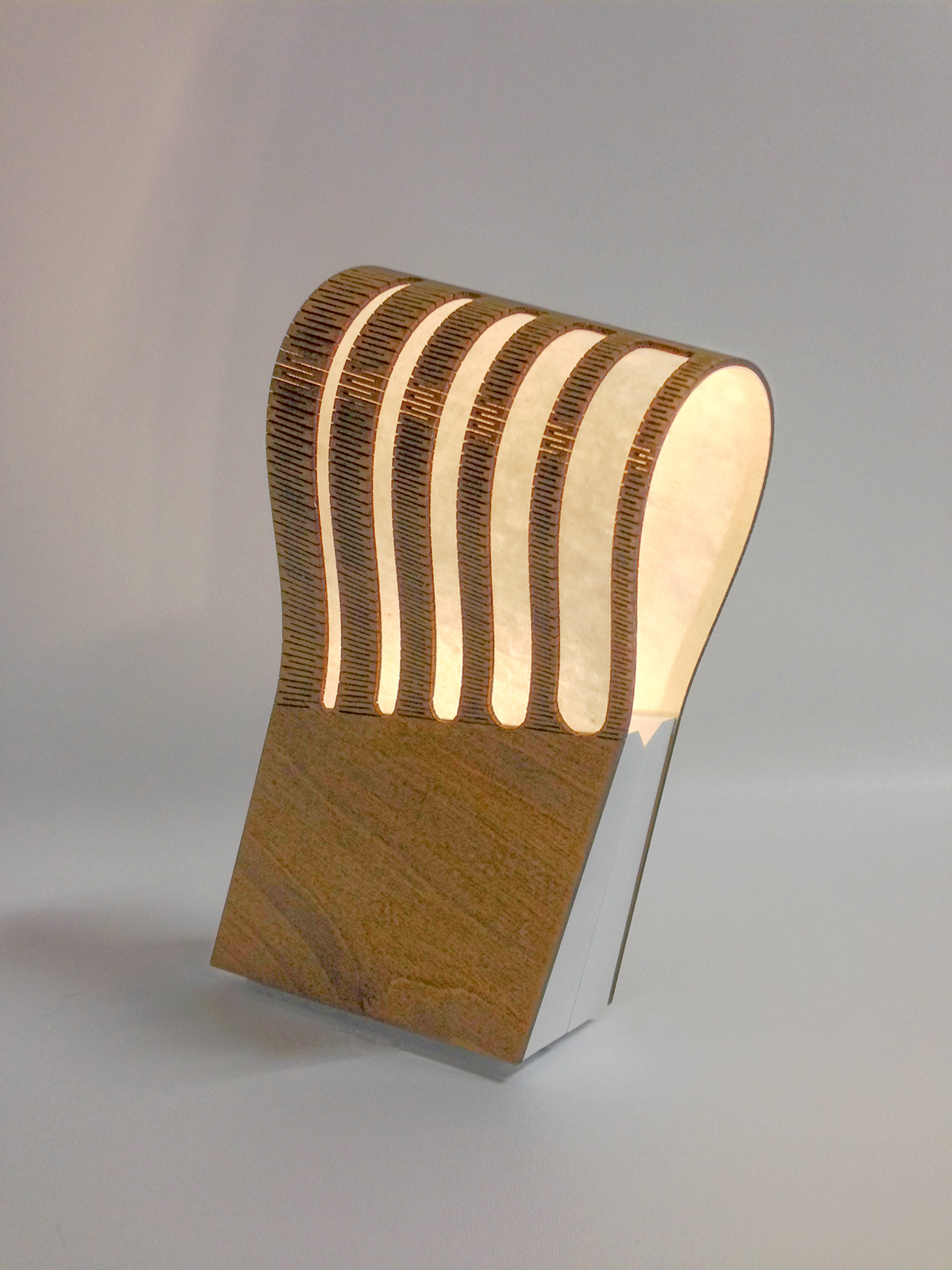 lamp，wooden ，originality，practical，