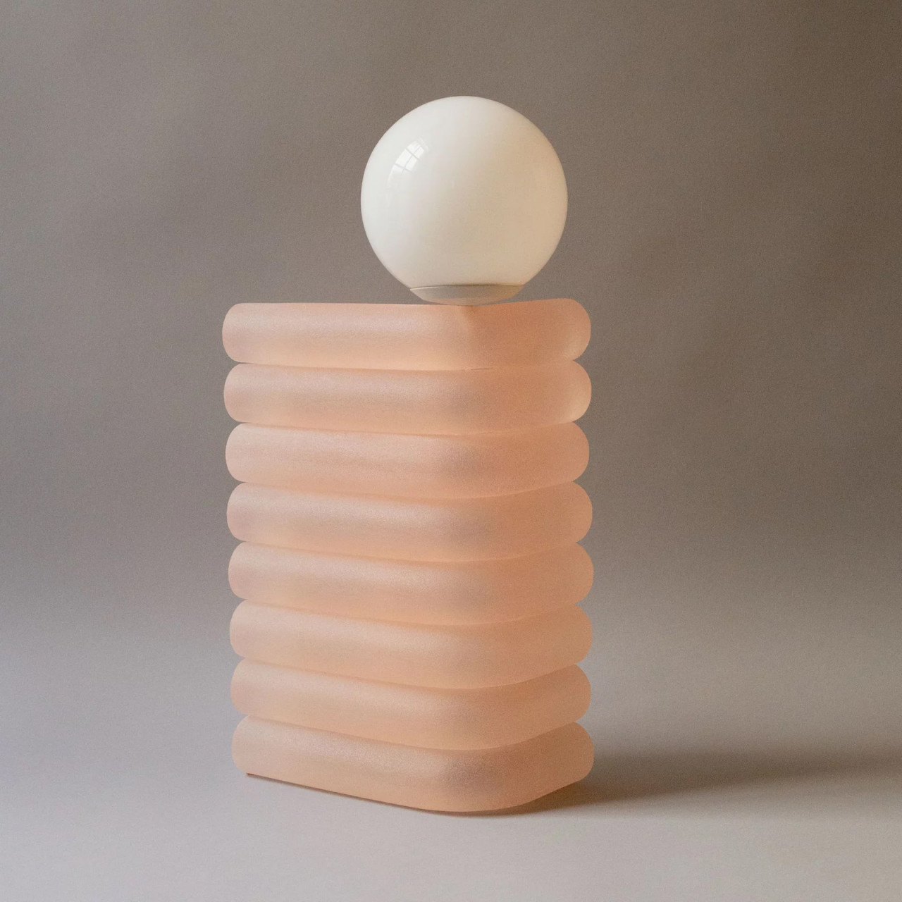 Desk lamp，ELIO，resin，