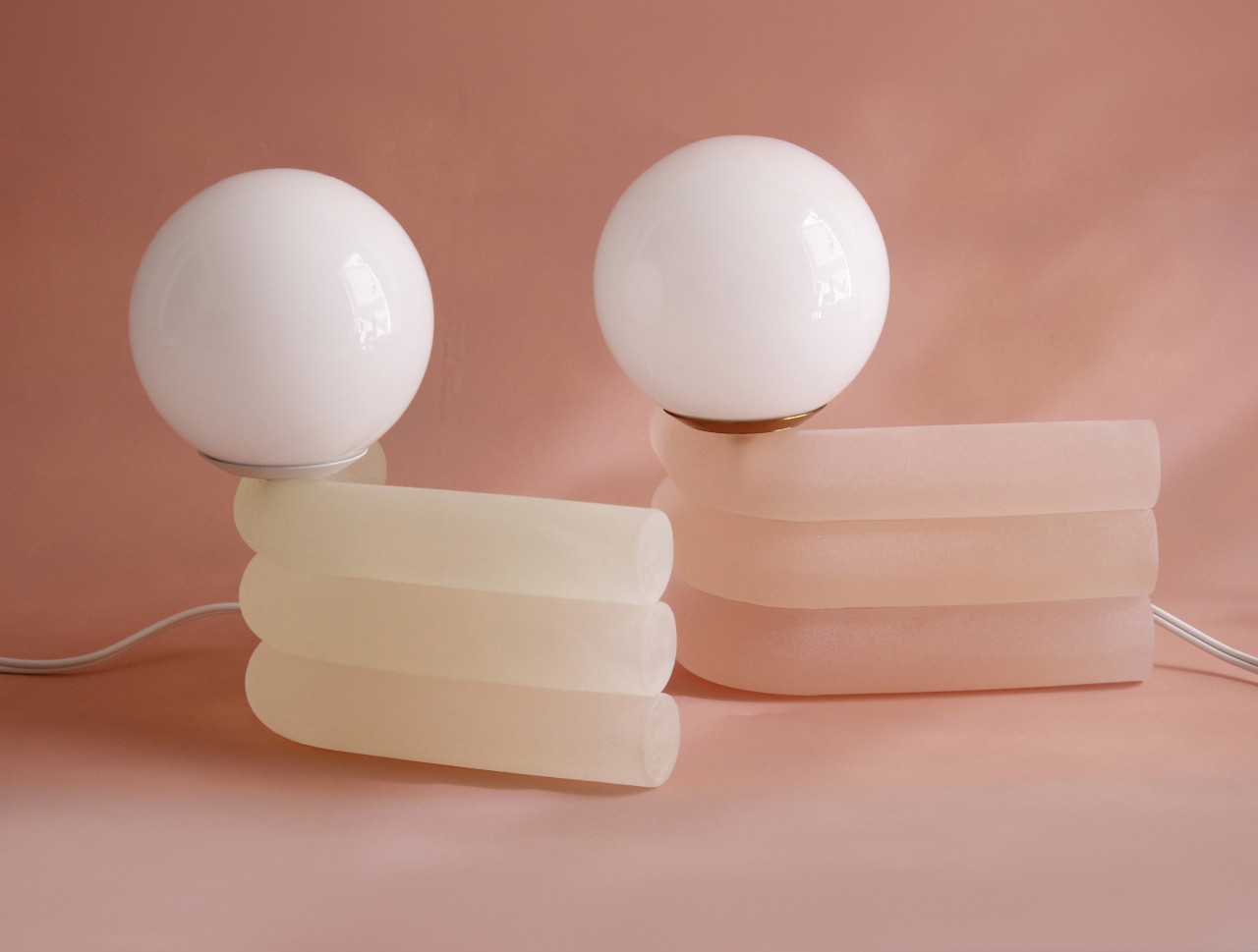 Desk lamp，ELIO，resin，