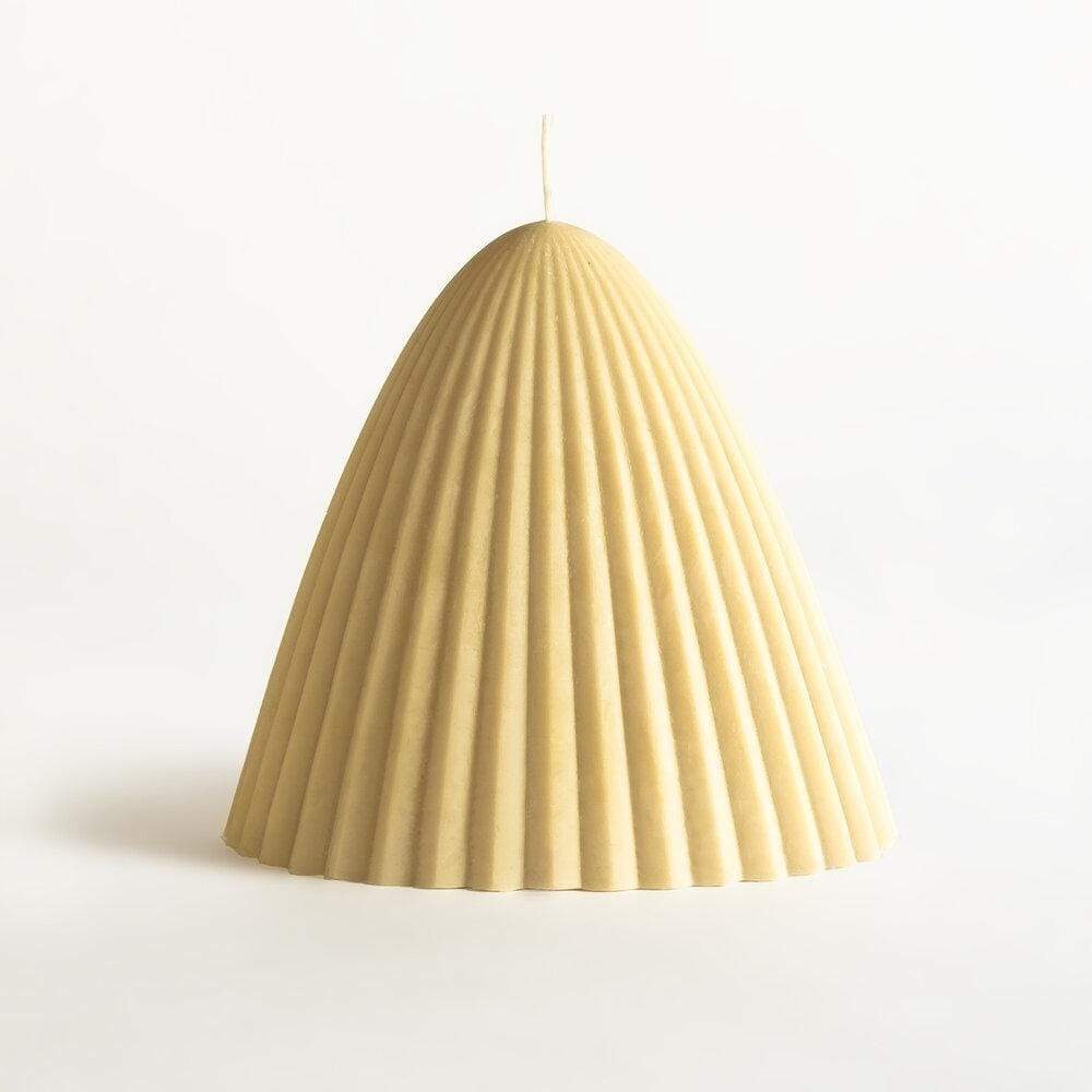 candle，black and white，beeswax，