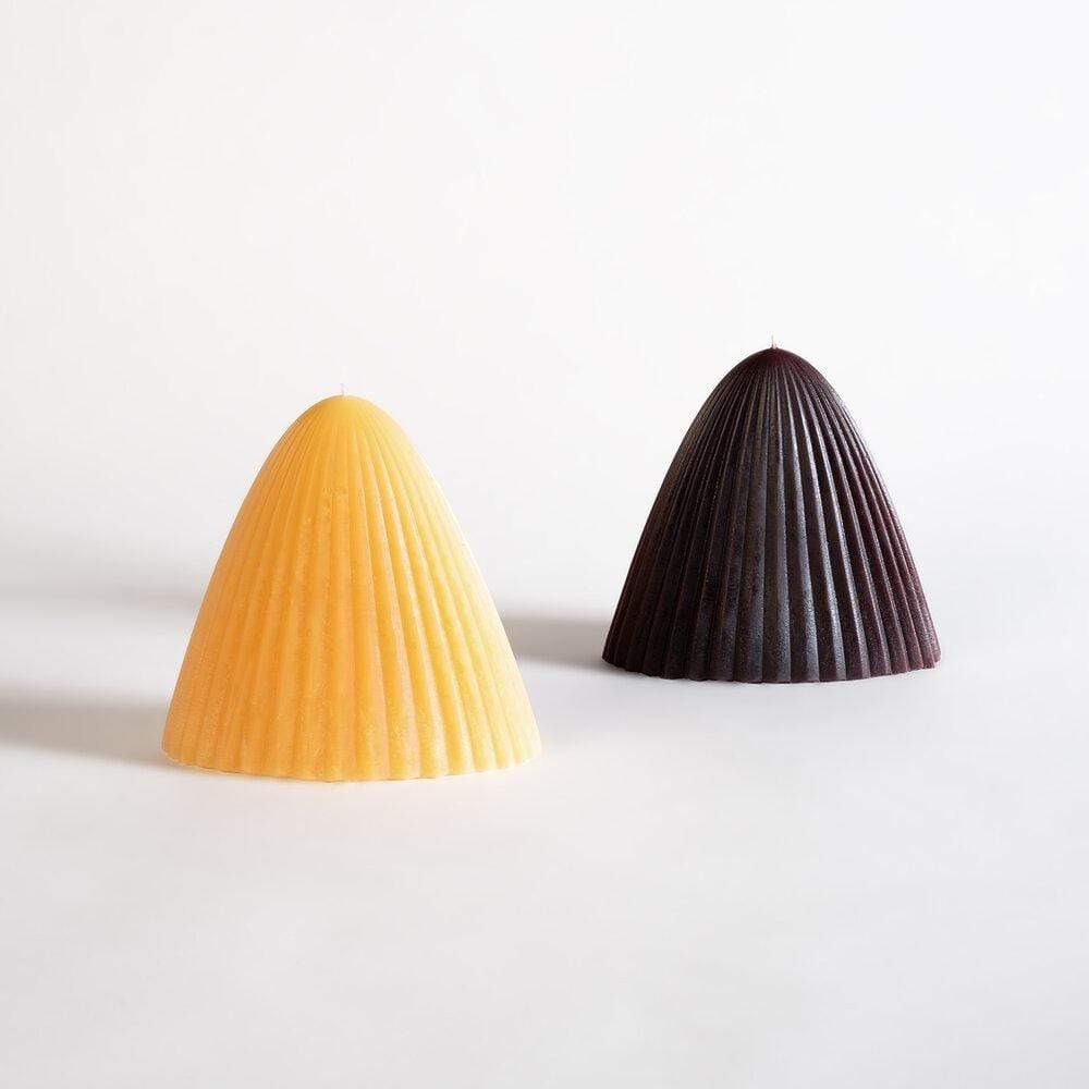 candle，black and white，beeswax，