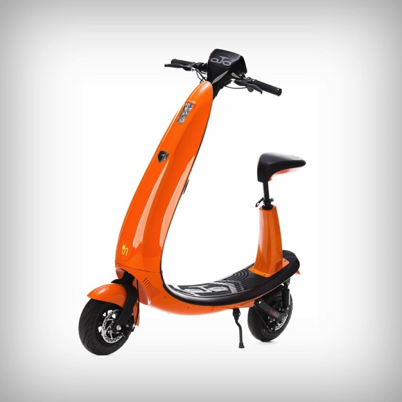 Elongated electric vehicle，