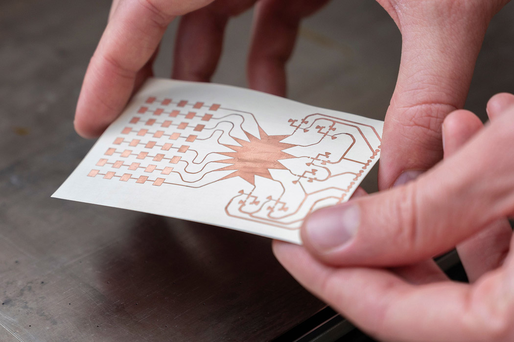 environment protection，renewable resource，electronic product，rectenna，