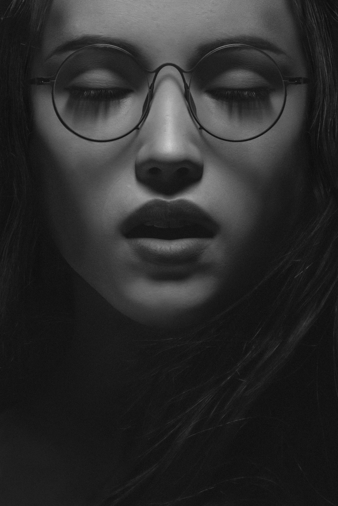 Boom Studio，glasses，Luminous，Ultra thin metal，light glasses，