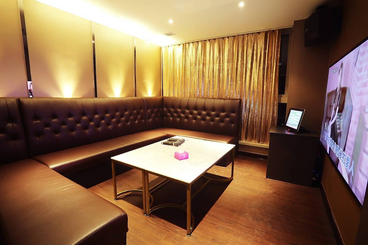 space，KTV，