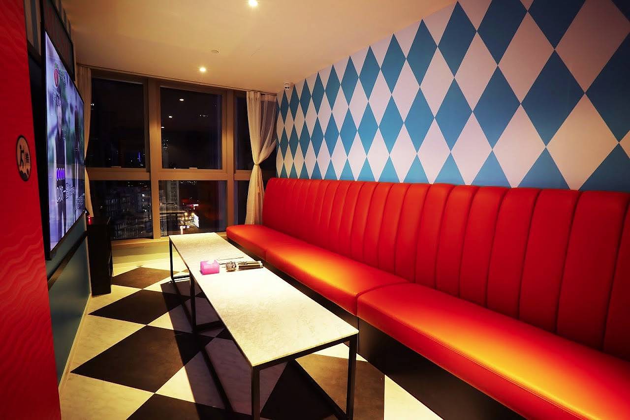 space，KTV，