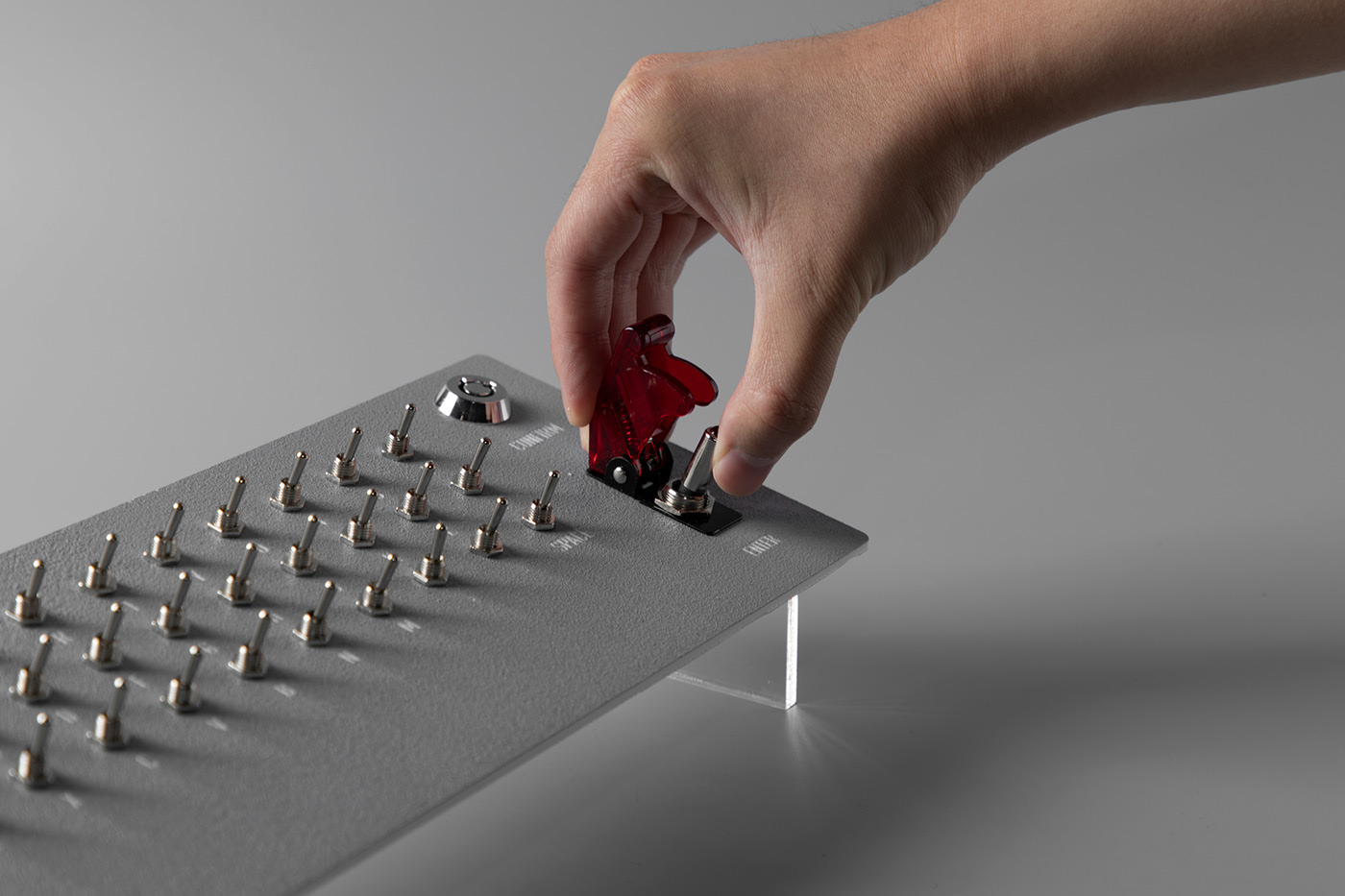 Cautious，keyboard，internet，