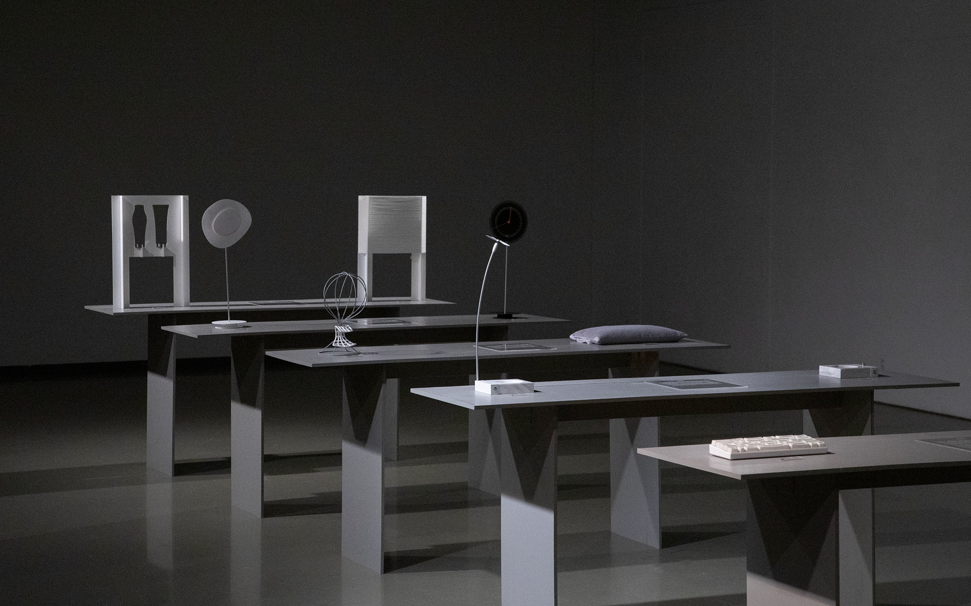 Cautious，keyboard，internet，