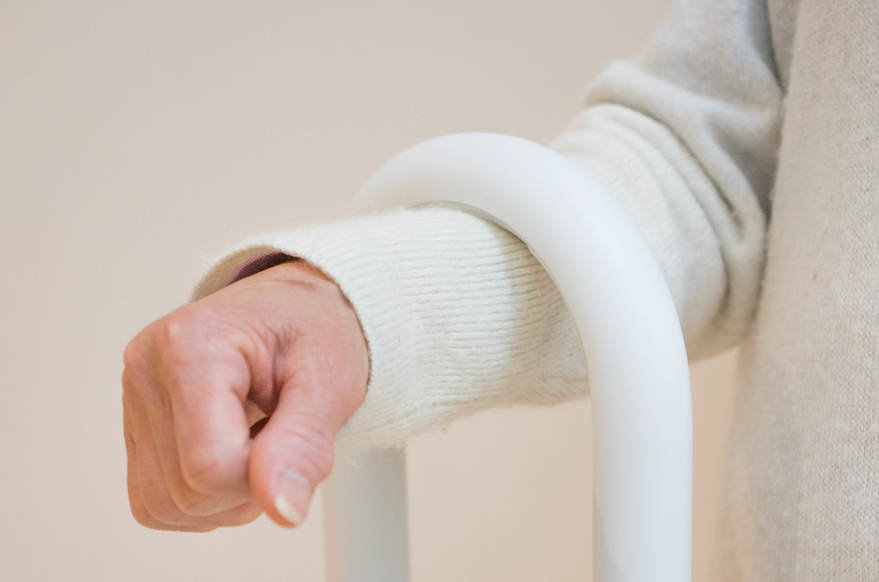 Walking stick，care for，medical care，